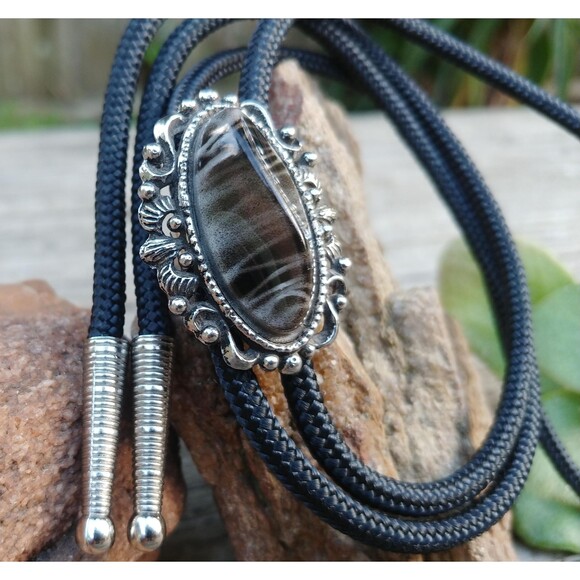 Handcrafted Absract Swirled Bolo Tie, Filigree Western String Tie - Picture 4 of 10